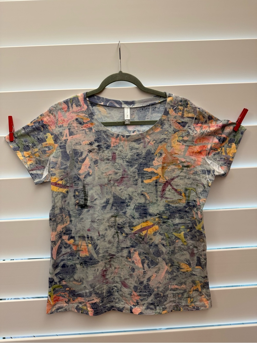Whimsy Rose Women’s Abstract Print Short Sleeve Tee - Gray Multi